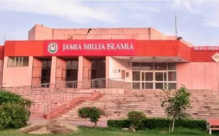 जामिया विश्वविद्यालय में तोड़फोड़ के मामले में एफआईआर दर्ज, अब तक दो केस